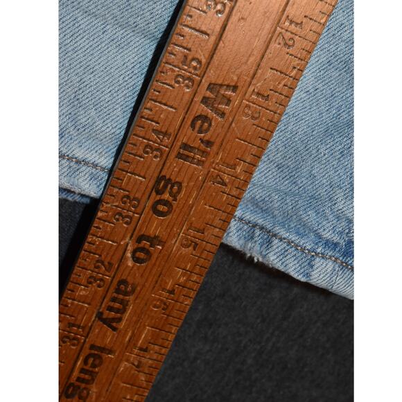 American Eagle Outfitters Women's 2 Strigid Distressed Jean Shorts Jorts Denim - Picture 10 of 11